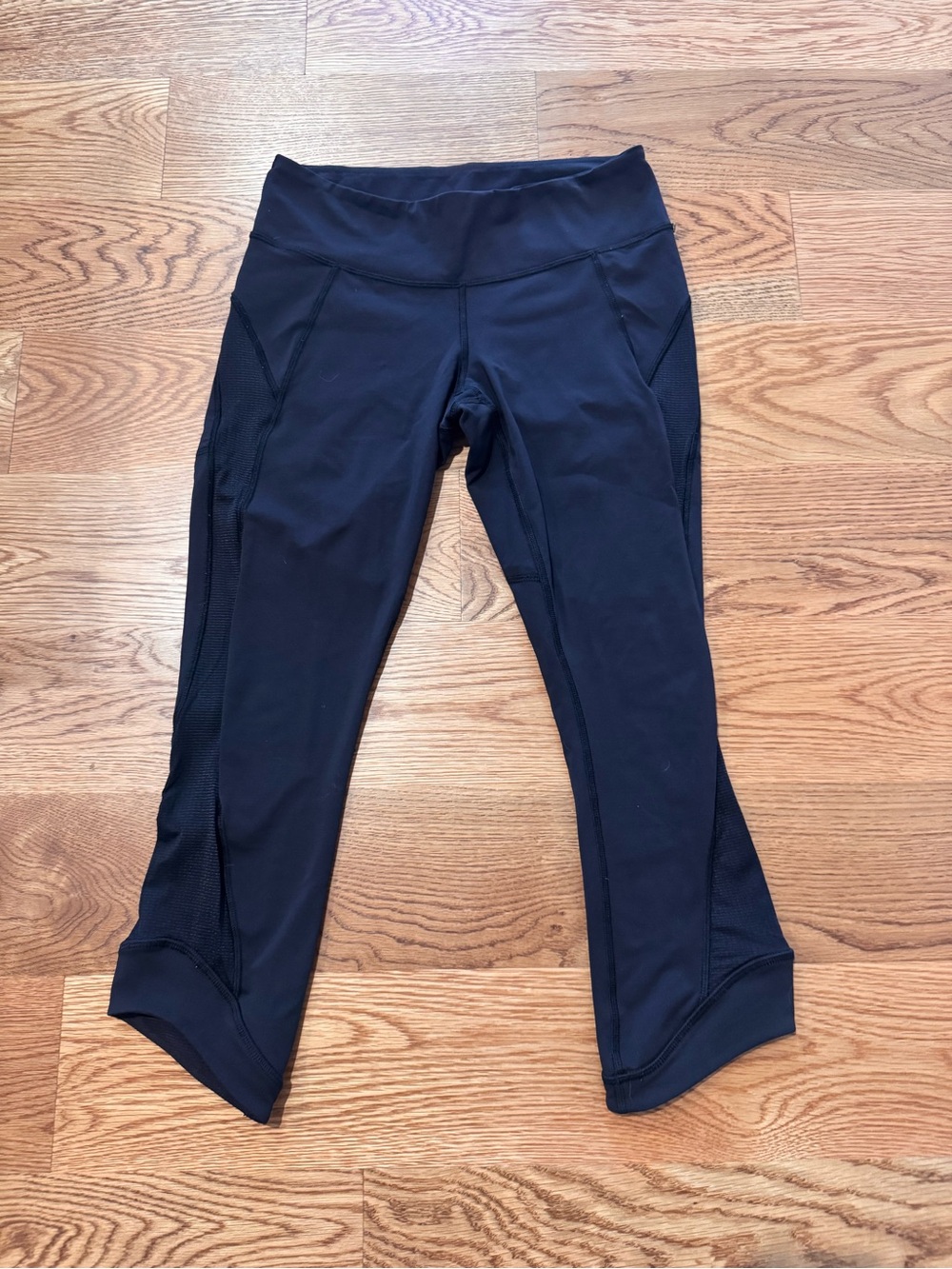 Lululemon Black Active Capri Leggings